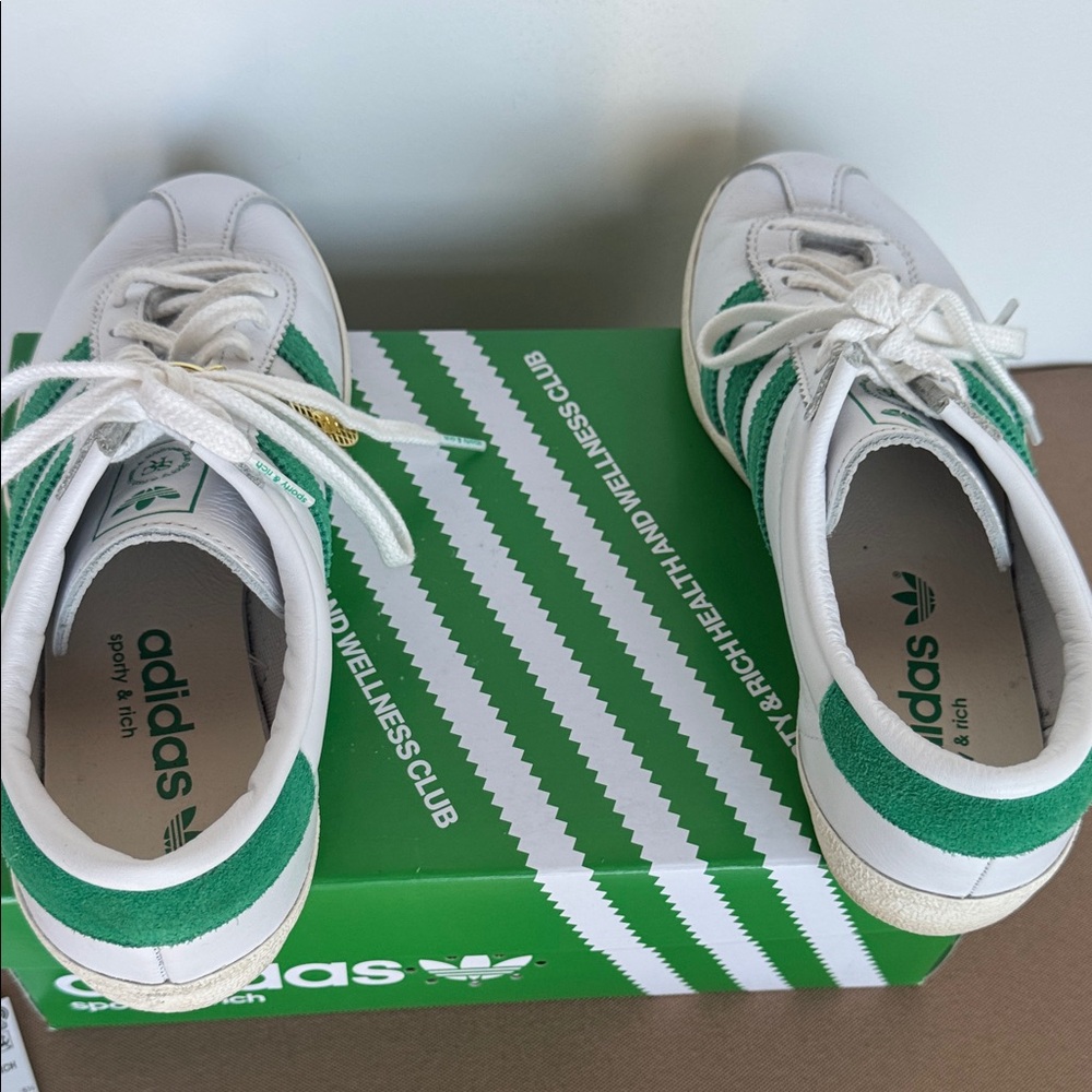 Adidas Blanc Sporty & Rich White and Green Sneakers with Gold Charm - Picture 6 of 7